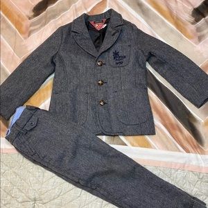 Suit